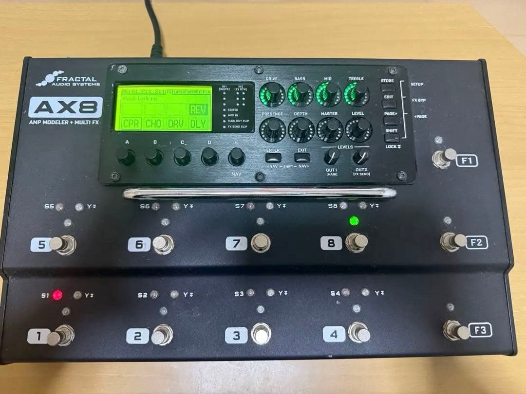 Fractal Audio Systems AX8 ギターエフェクター
