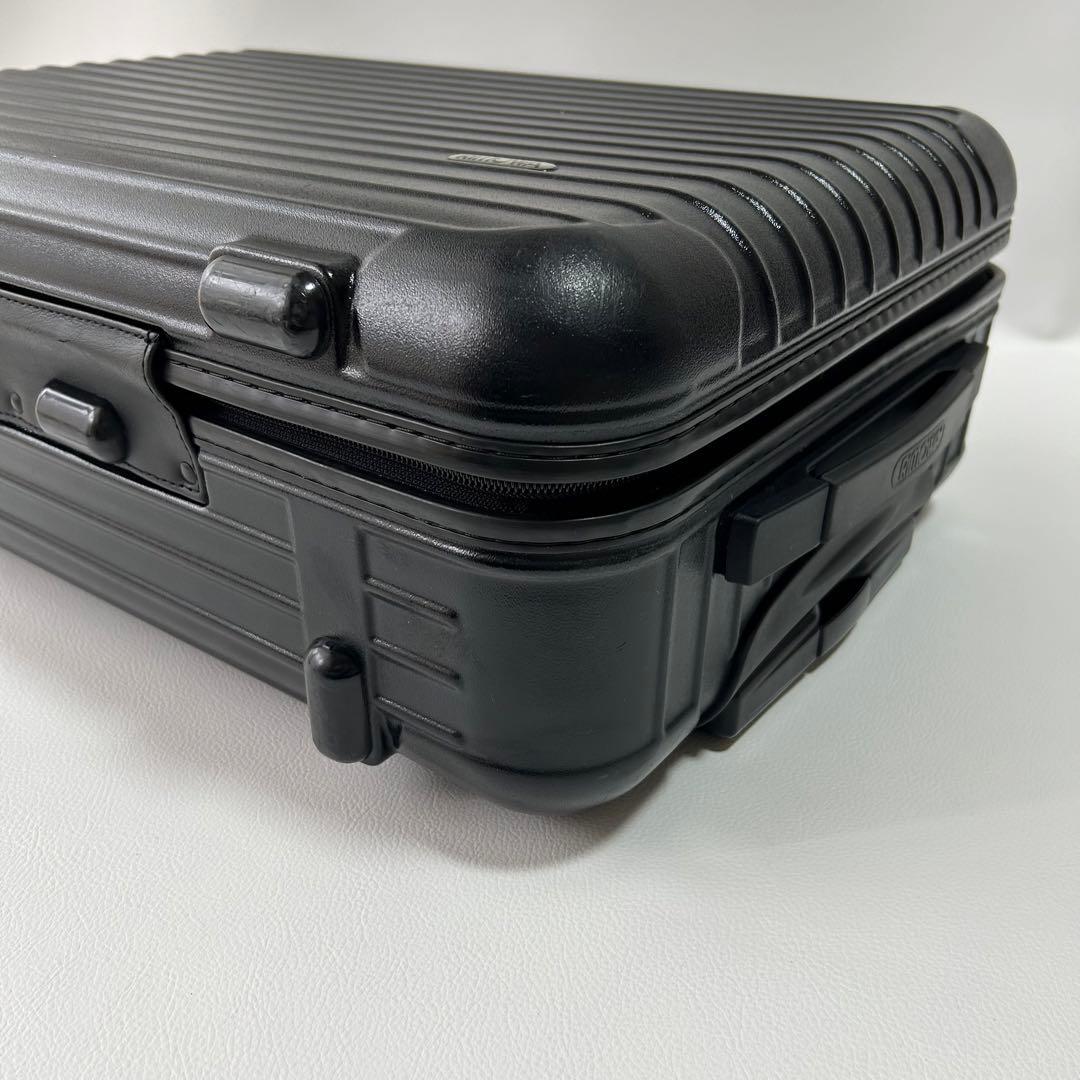美品＊リモワ サルサ 35L 2輪 マットブラック 機内持込 TSAロック 黒