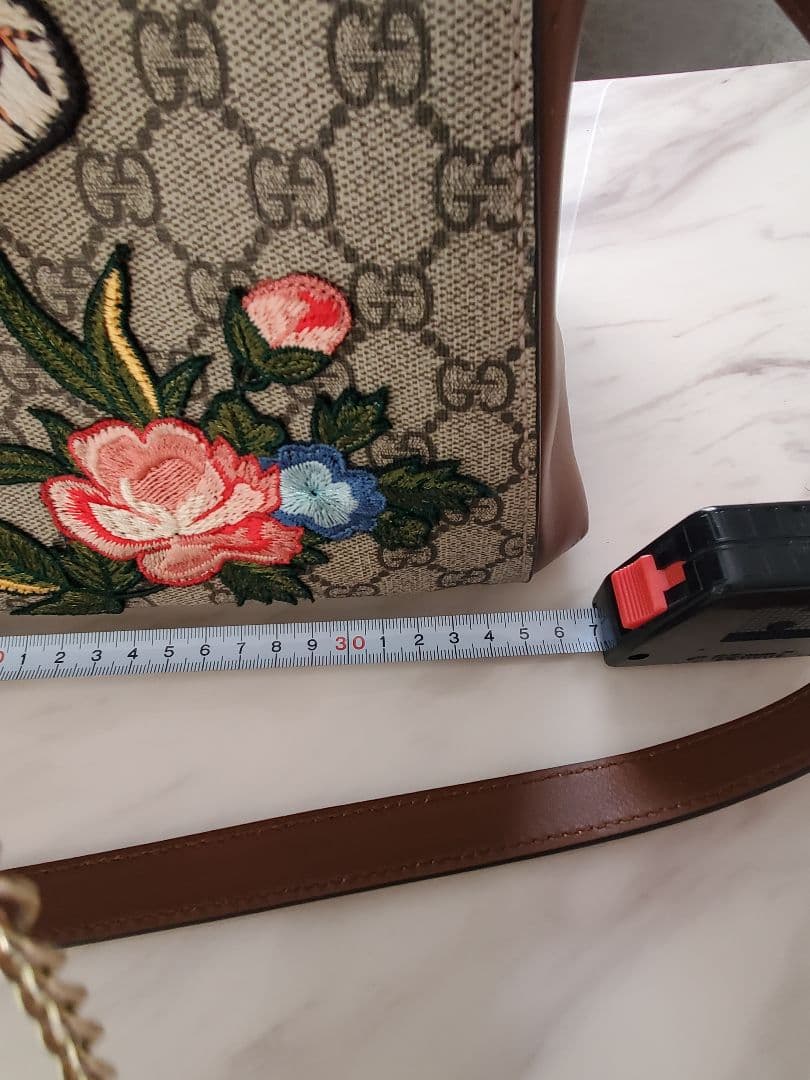 Gucci トートバッグ 刺繍の蜂と花柄