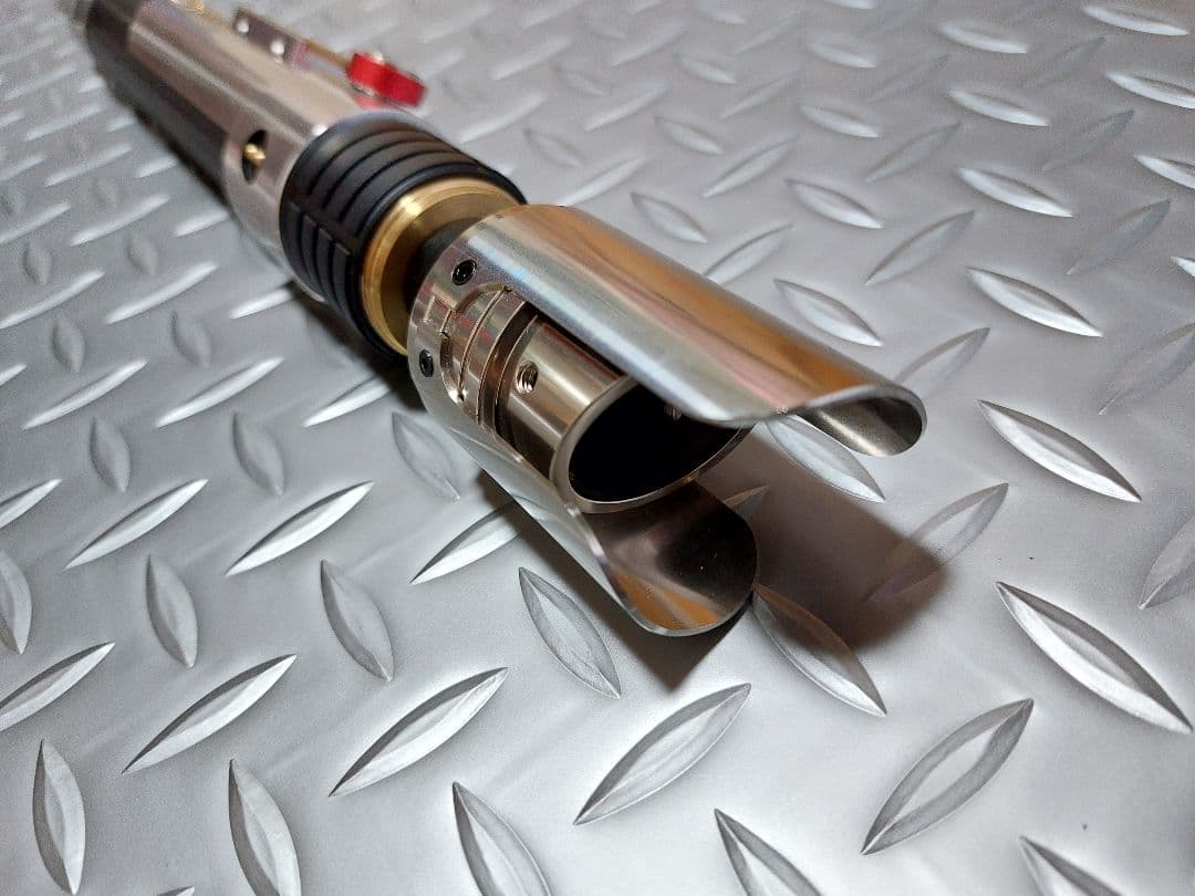 カスタムライトセーバー〈Sabine Wren Variant〉XENO3・新品