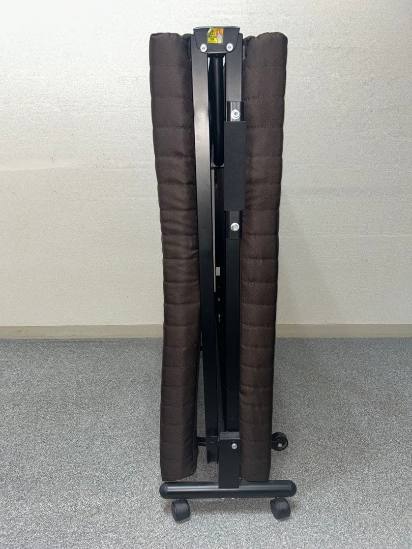 【k】ニトリ 折りたたみベッド マットレス・キャスター付き（送料込み）