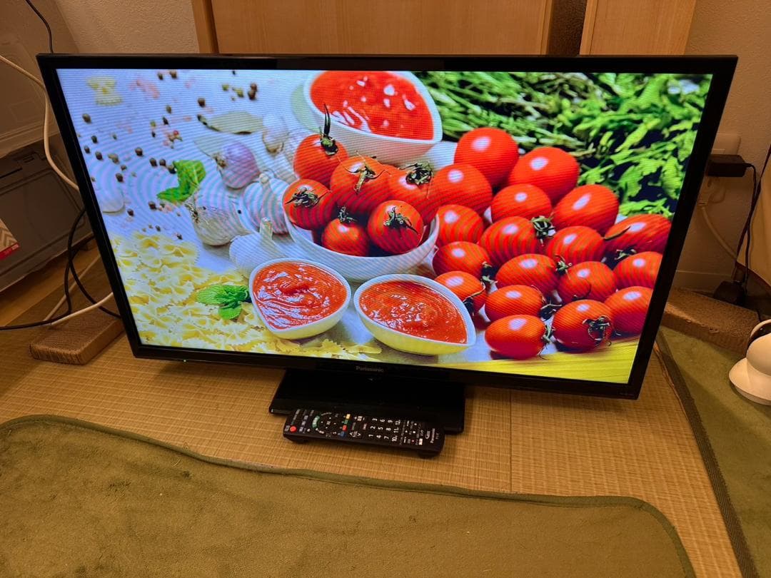 Panasonic　パナソニック 32型 テレビ TH-32J300 2022年