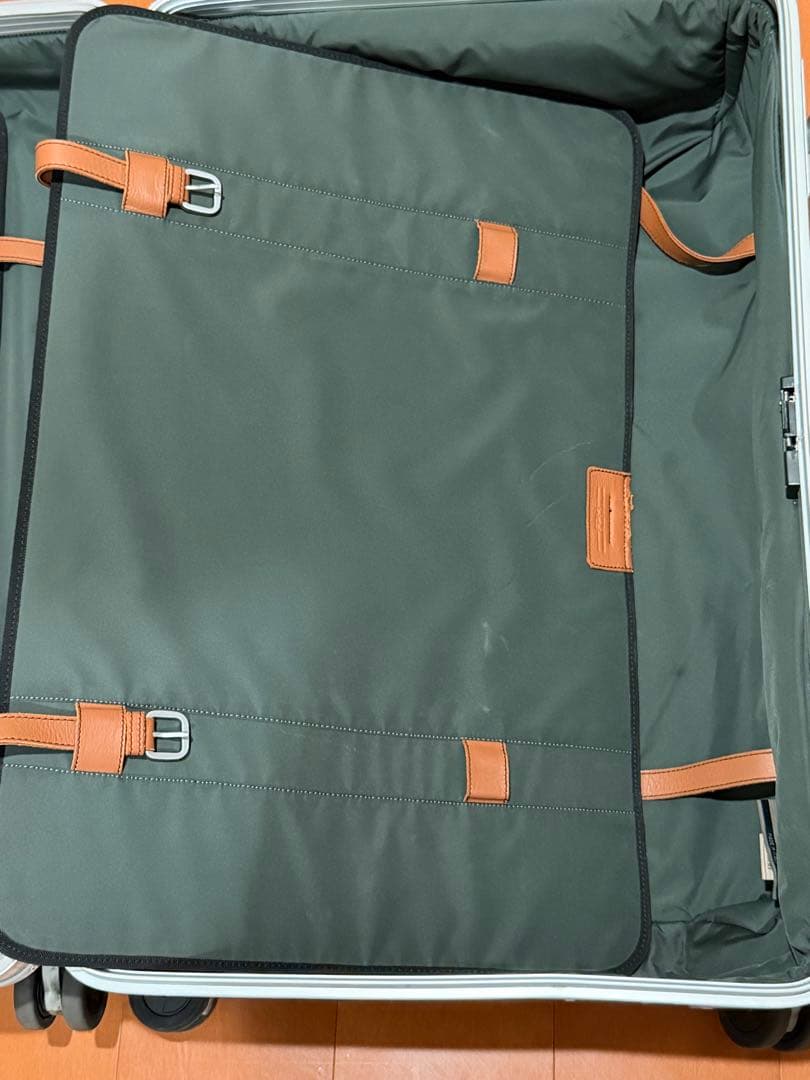 【破損あり】FPM BANK SPINNER 76 スーツケース