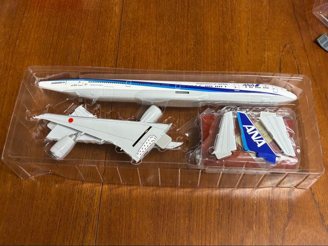 ぬ*ん様 全日空商事Boeing777-300ER JA795A モデルプレーン