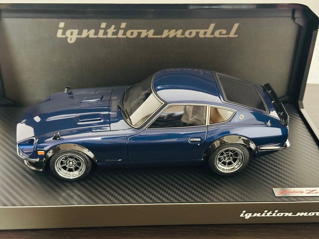 イグニッションモデル 1/18 フェアレディZ S30