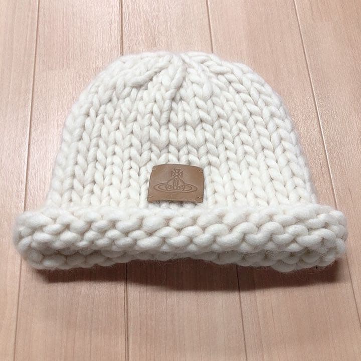 ウール100 希少Vivienne Westwood 白ニット帽