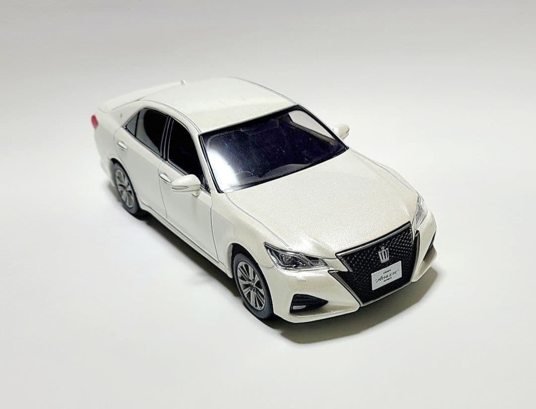 トヨタ 210系クラウンアスリートG後期 カラーサンプル