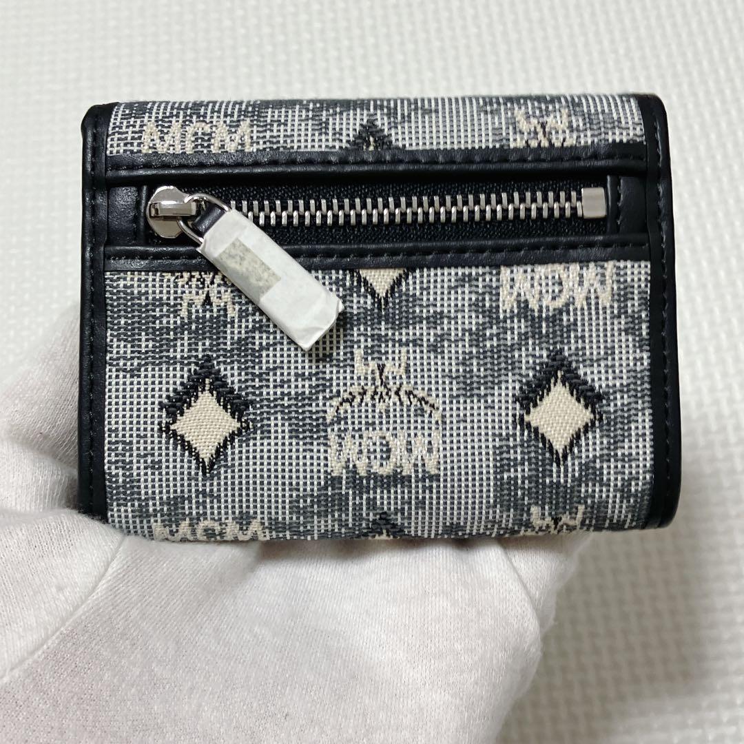 未使用　MCM三つ折りウォレット ヴィンテージ モノグラム ジャカード　箱袋付き