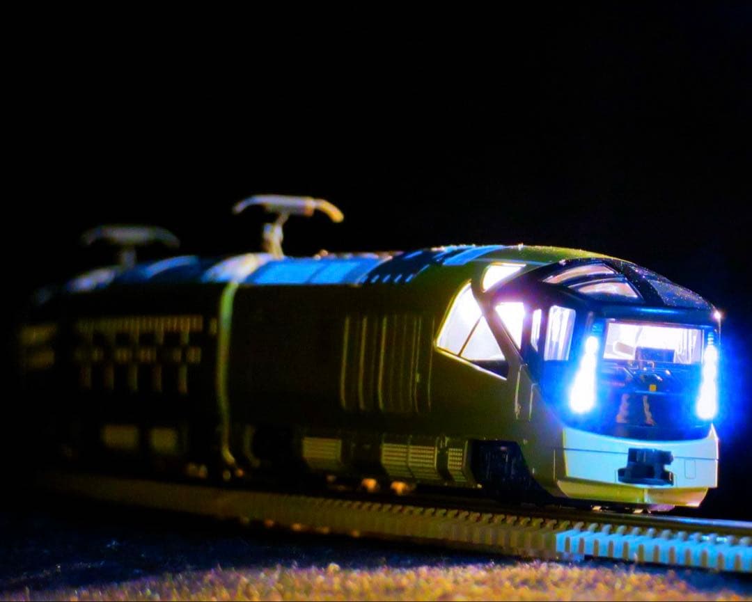 TOMIX JR東日本 E001形「TRAIN SUITE 四季島」【新品】