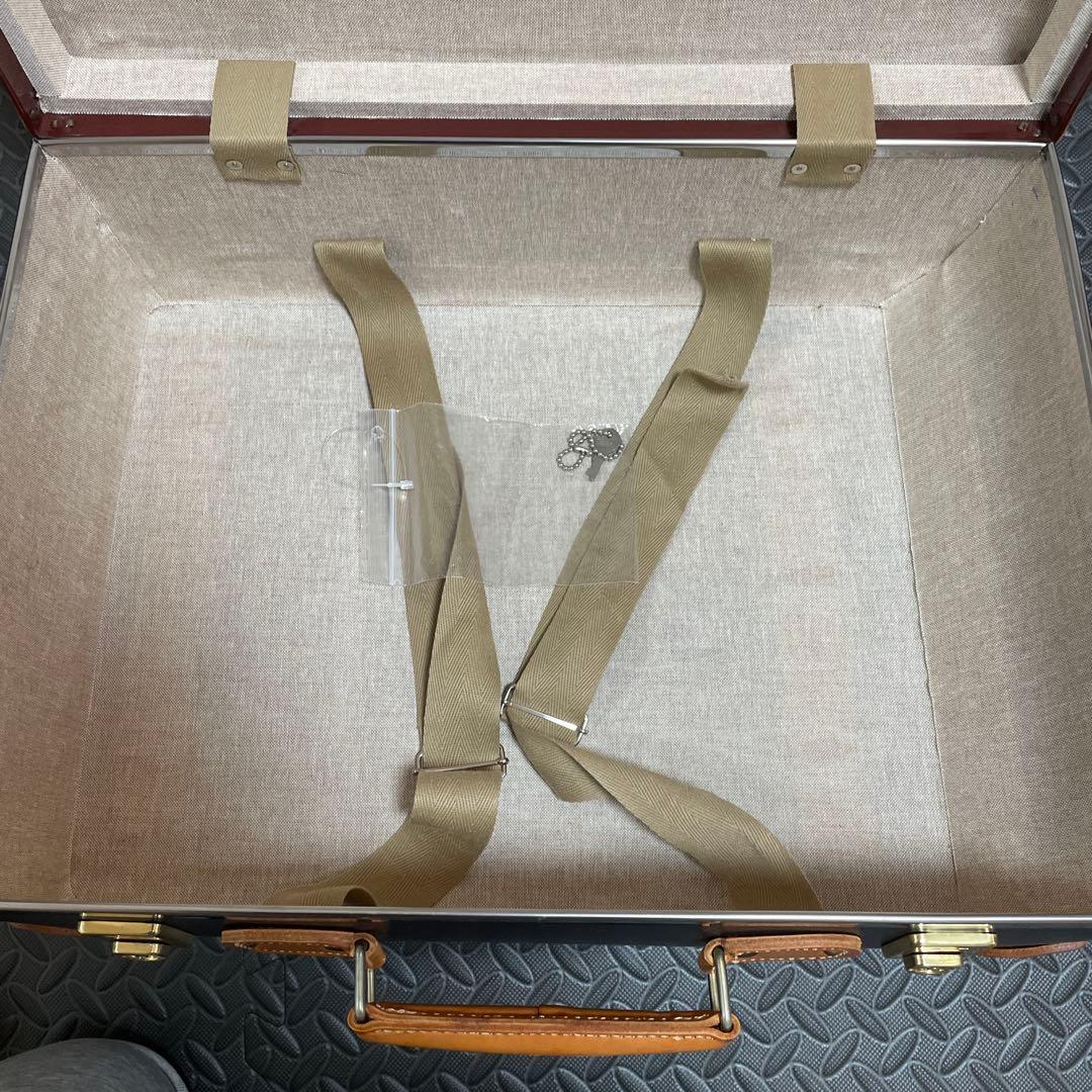 グローブトロッター キャリーケース 2輪 機内持ち込み　ブラウン　スモール