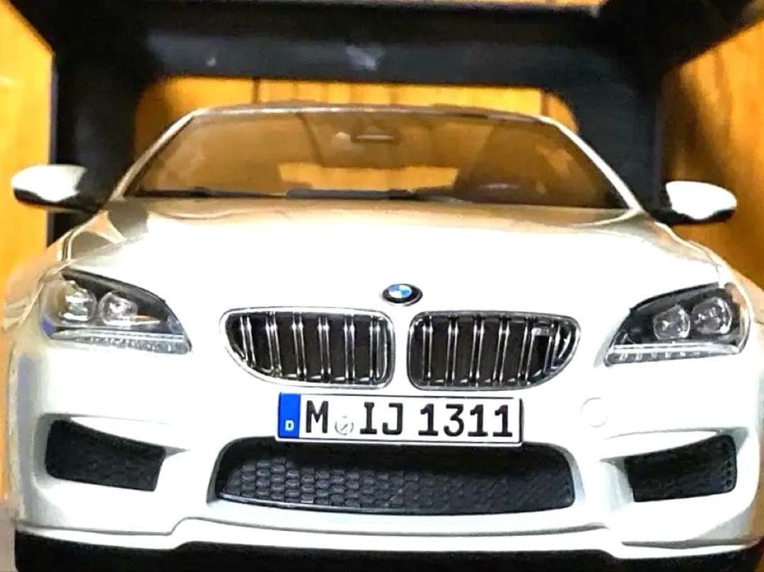 BMW M6 Coupe Alpine White ミニカー