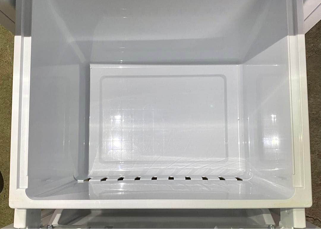 ハイセンス　ノンフロン冷凍冷蔵庫　HR-D13E3W 2024年製　135L