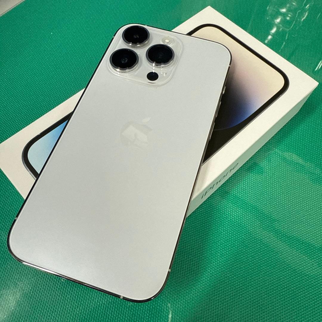 iPhone14pro 本体　シルバー