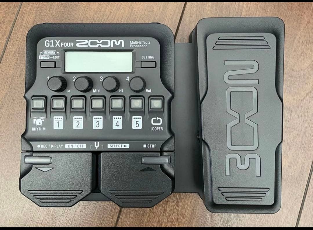ZOOM G1 FOUR マルチエフェクトプロセッサー