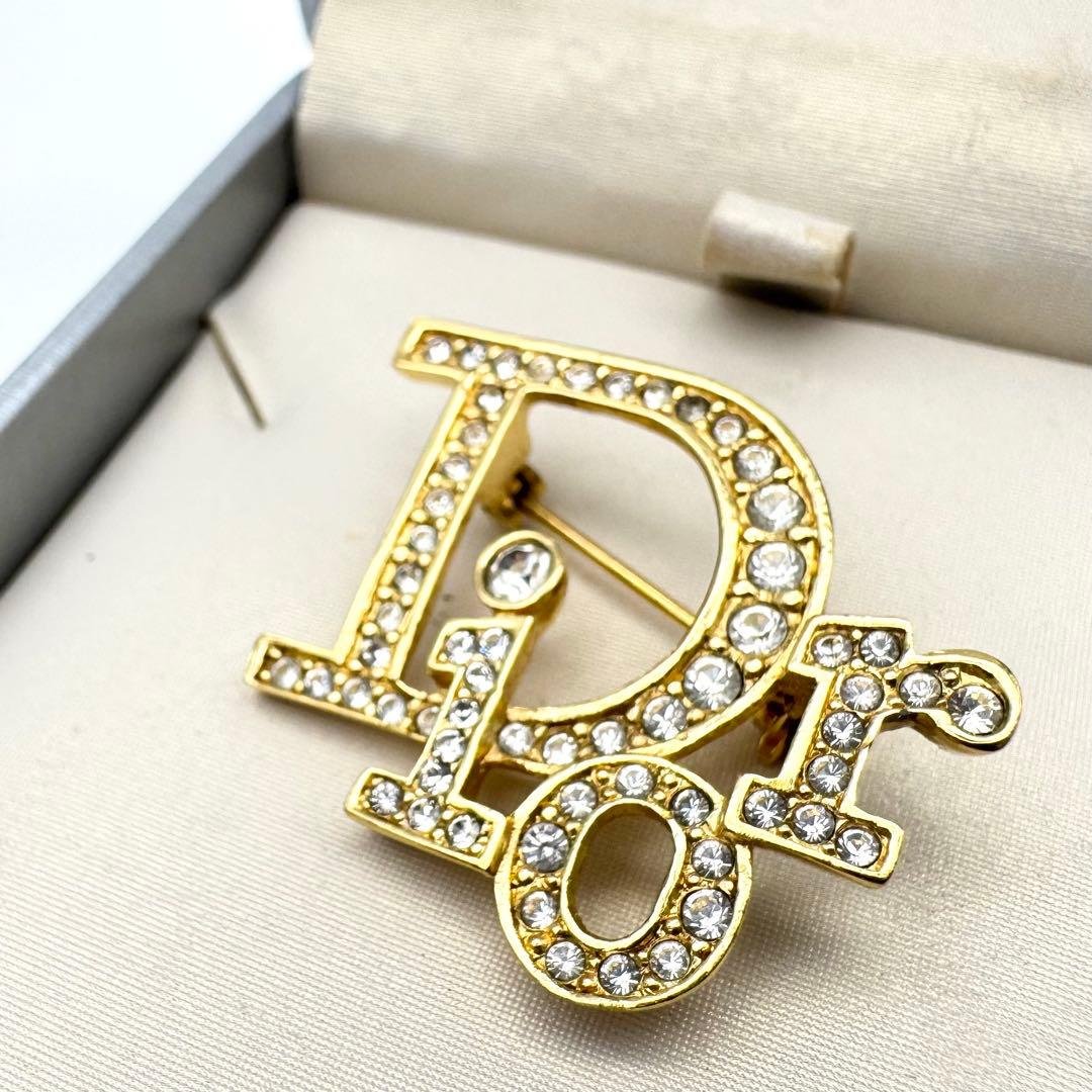 極美品 箱・保証書付 ディオール ロゴブローチ ラインストーン ゴールド