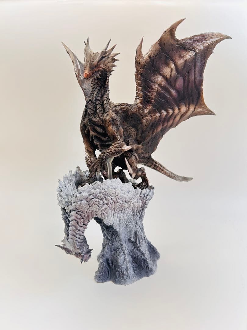 希少　モンスターハンター　クリエイターズモデル　クシャルダオラ　フィギュア　箱無