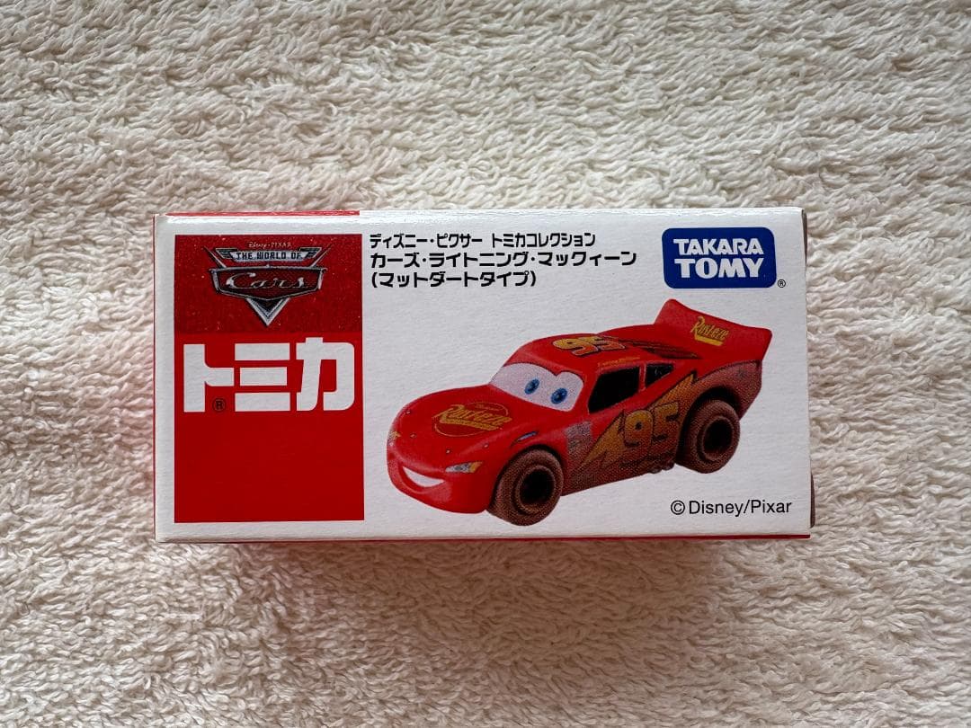 ディズニー カーズトミカ マックィーン マットダートタイプ 新品
