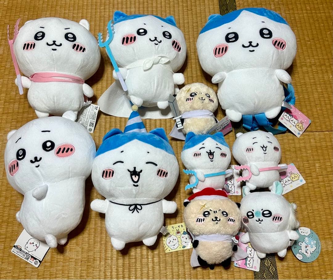 ちいかわ　 ぬいぐるみまとめ売り　13点セット　寝そべり　おしりふりふり　採取