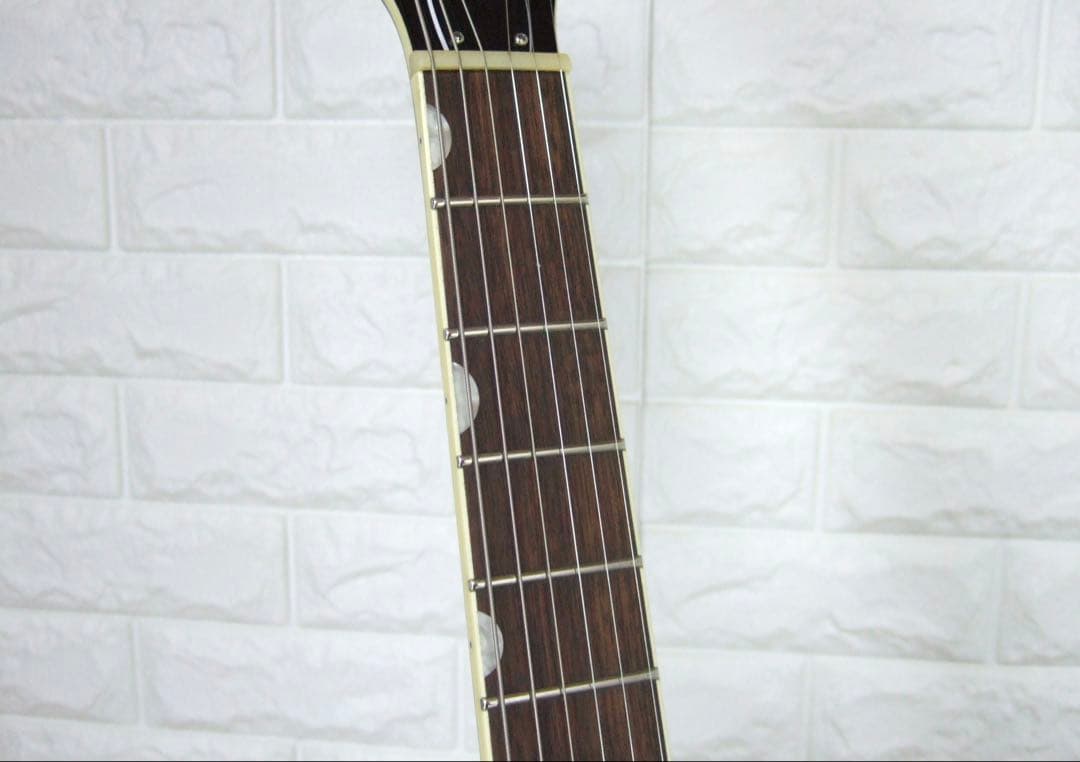 Gretsch G2420T Streamliner Bigsby搭載