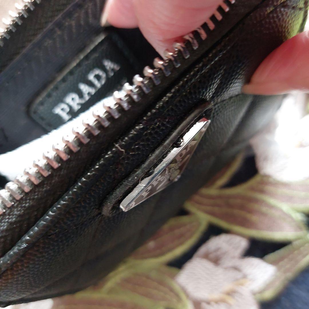 PRADA コンパクトケース ブラック