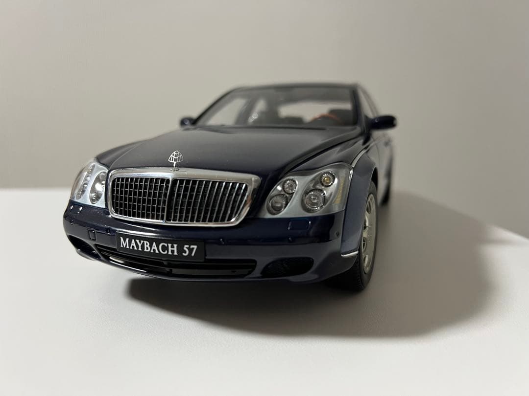 1/18 Autoart マイバッハ 57
