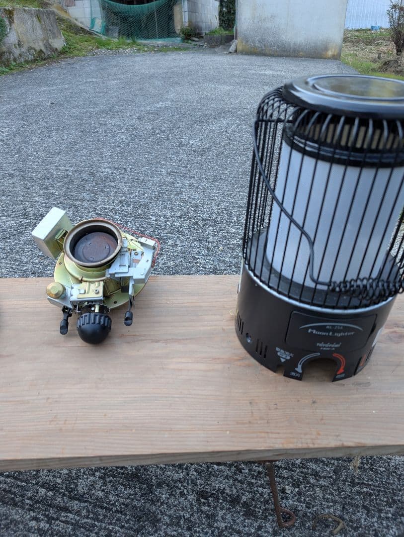 自然通気形開放式石油ストーブ　Moon Lighter ML-25A