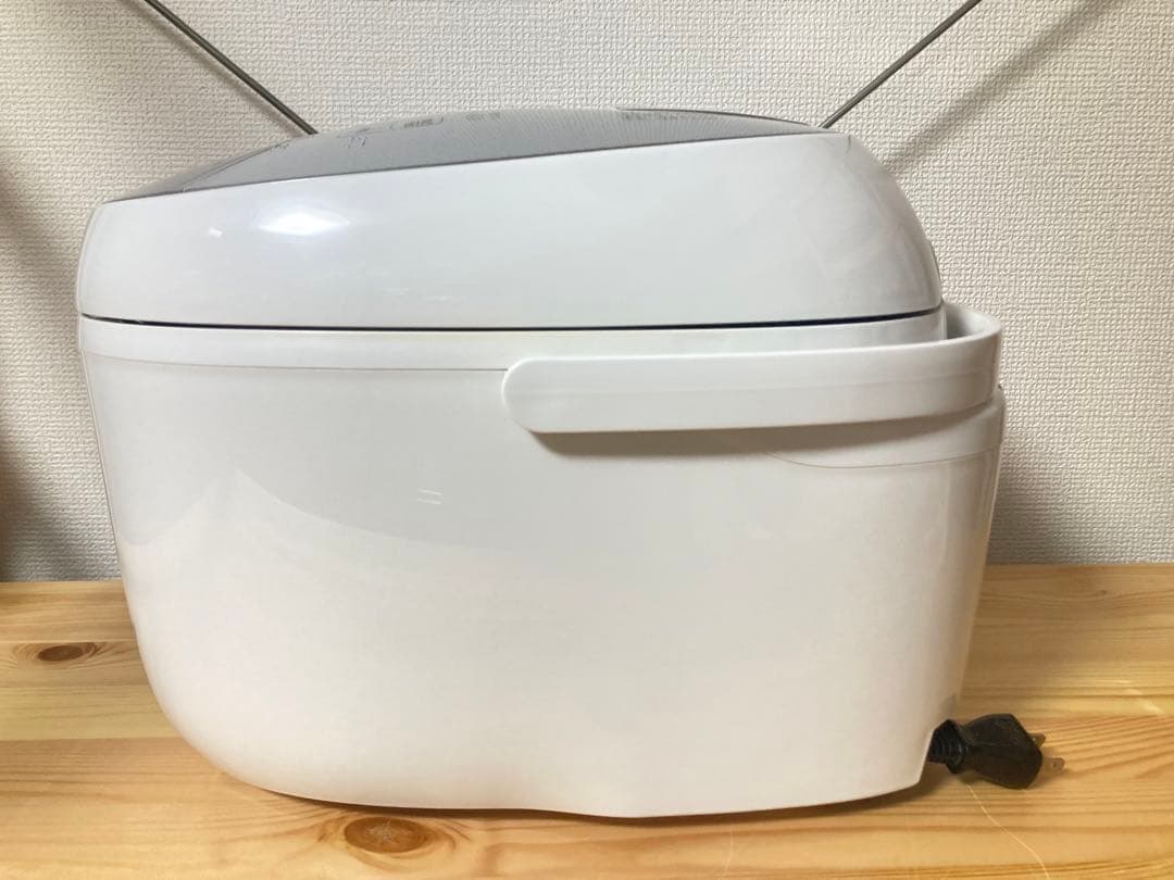 ☆良品 東芝 TOSHIBA 真空IHジャー炊飯器 RC-18VRM 10合炊き