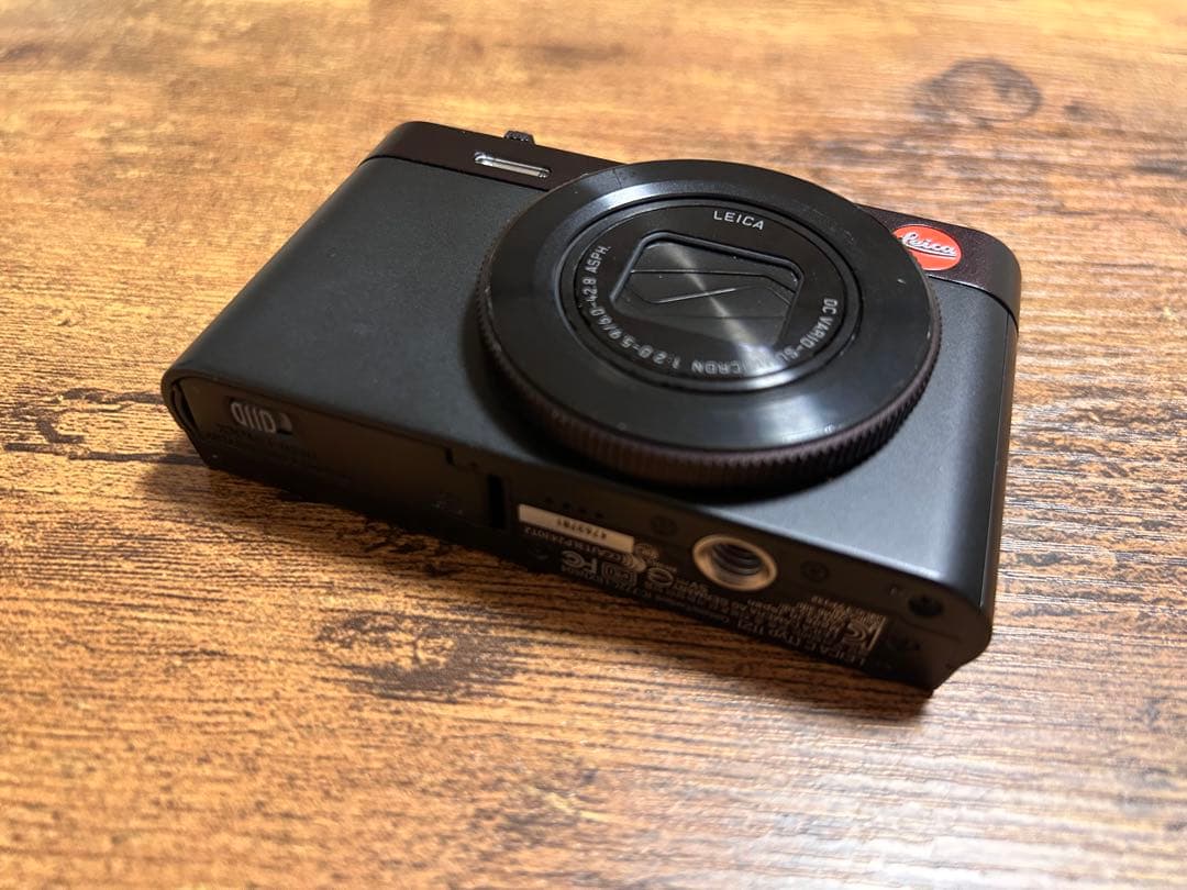 Leica C typ112ダークレッド コンパクトデジタルカメラ　ライカ