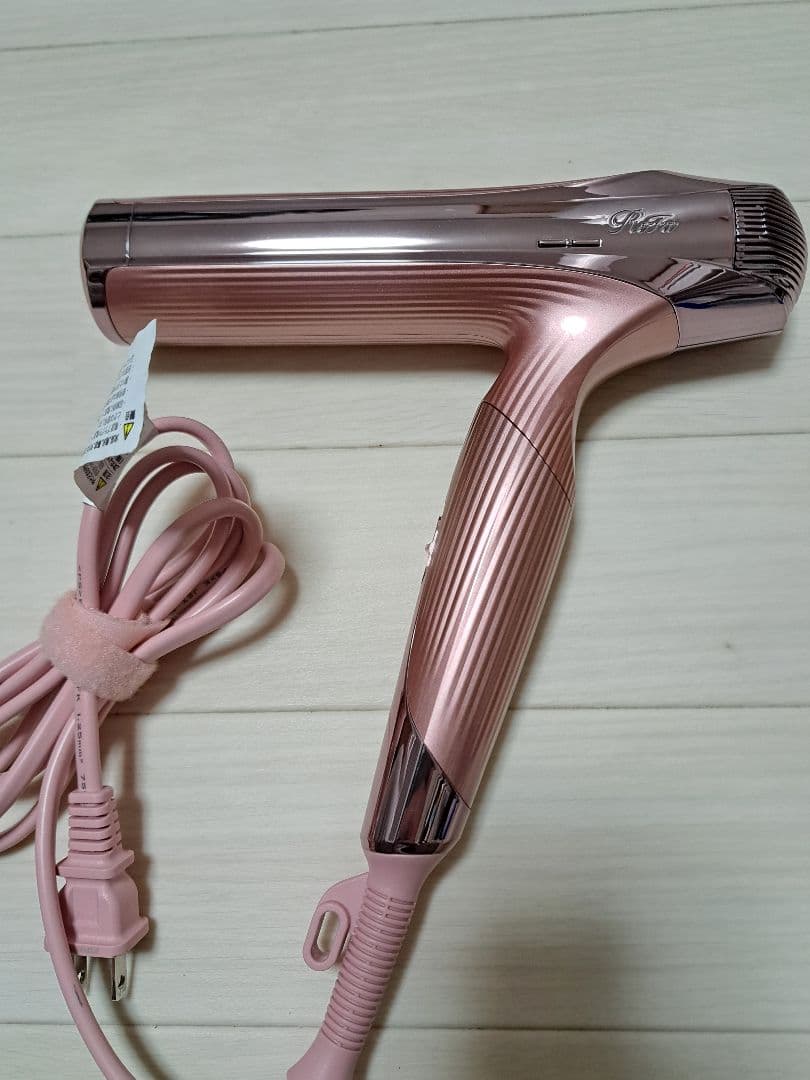 リファ ドライヤースマートW ダブル Refa 2024年製 海外対応 ピンク