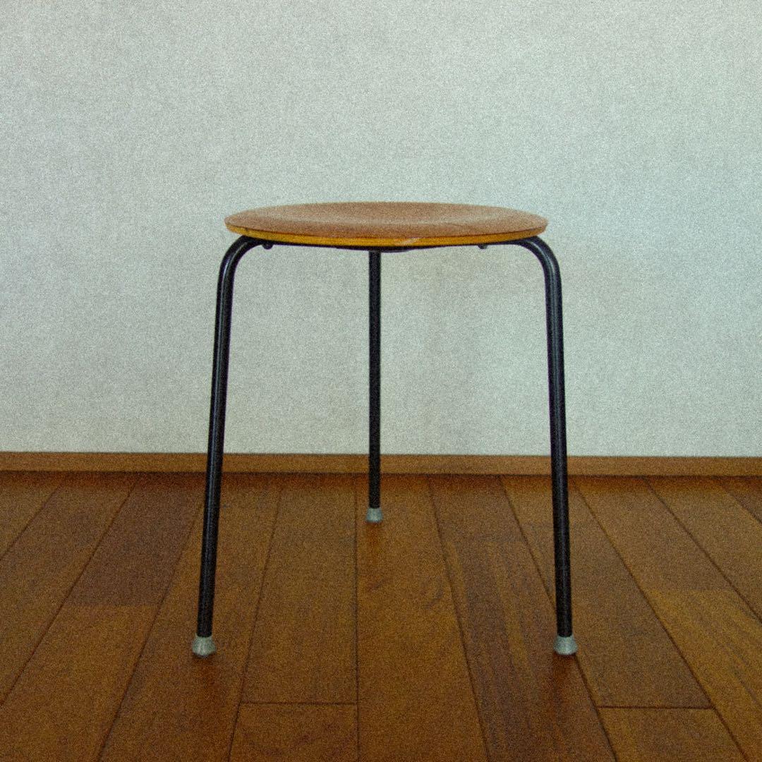 デンマーク製スツール