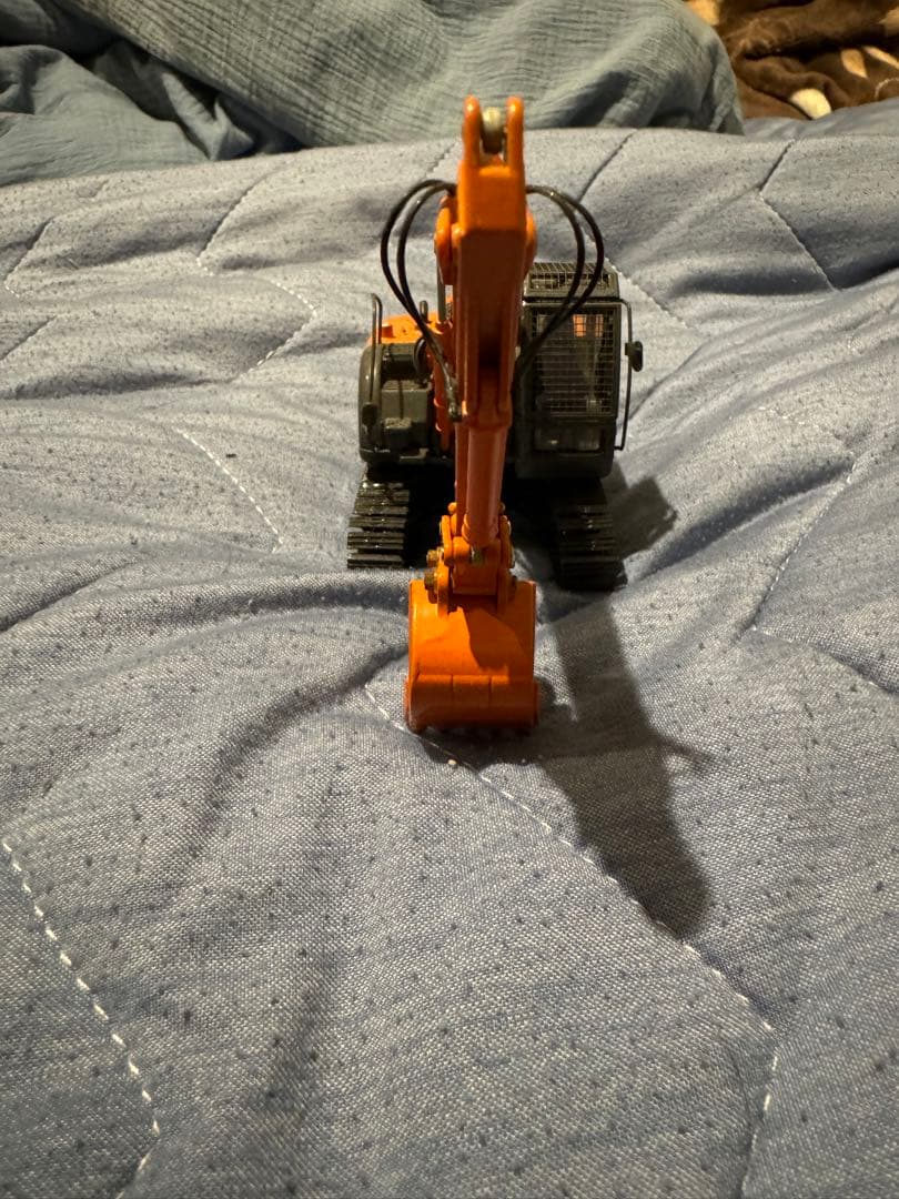 ミニカー HITACHI ZAXIS 225USRK 1/50