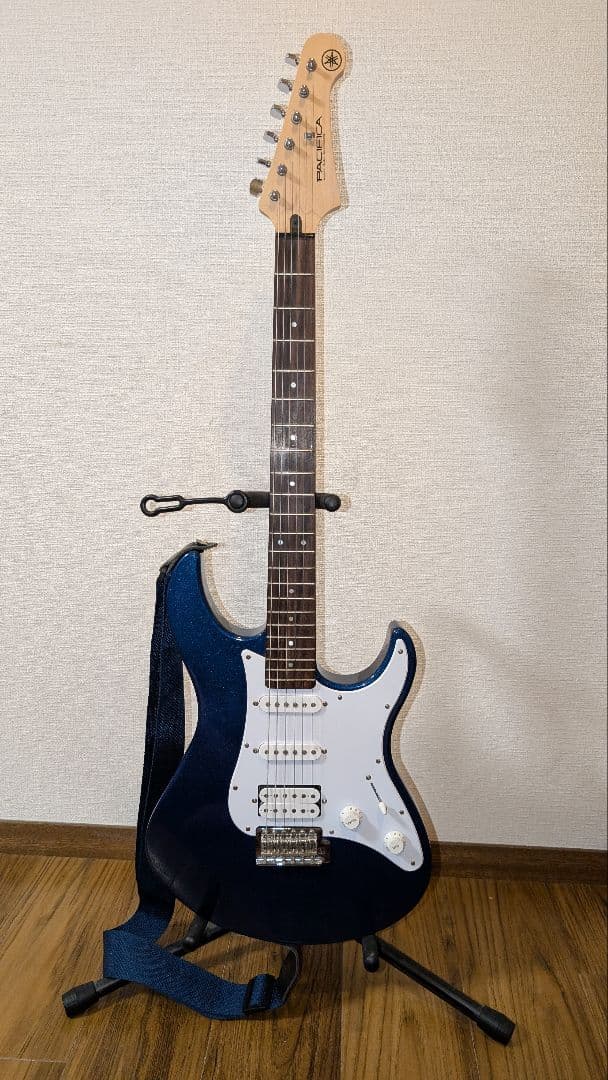 Yamaha PACIFICA 012　青　ストラト　ケース＆ストラップ付き
