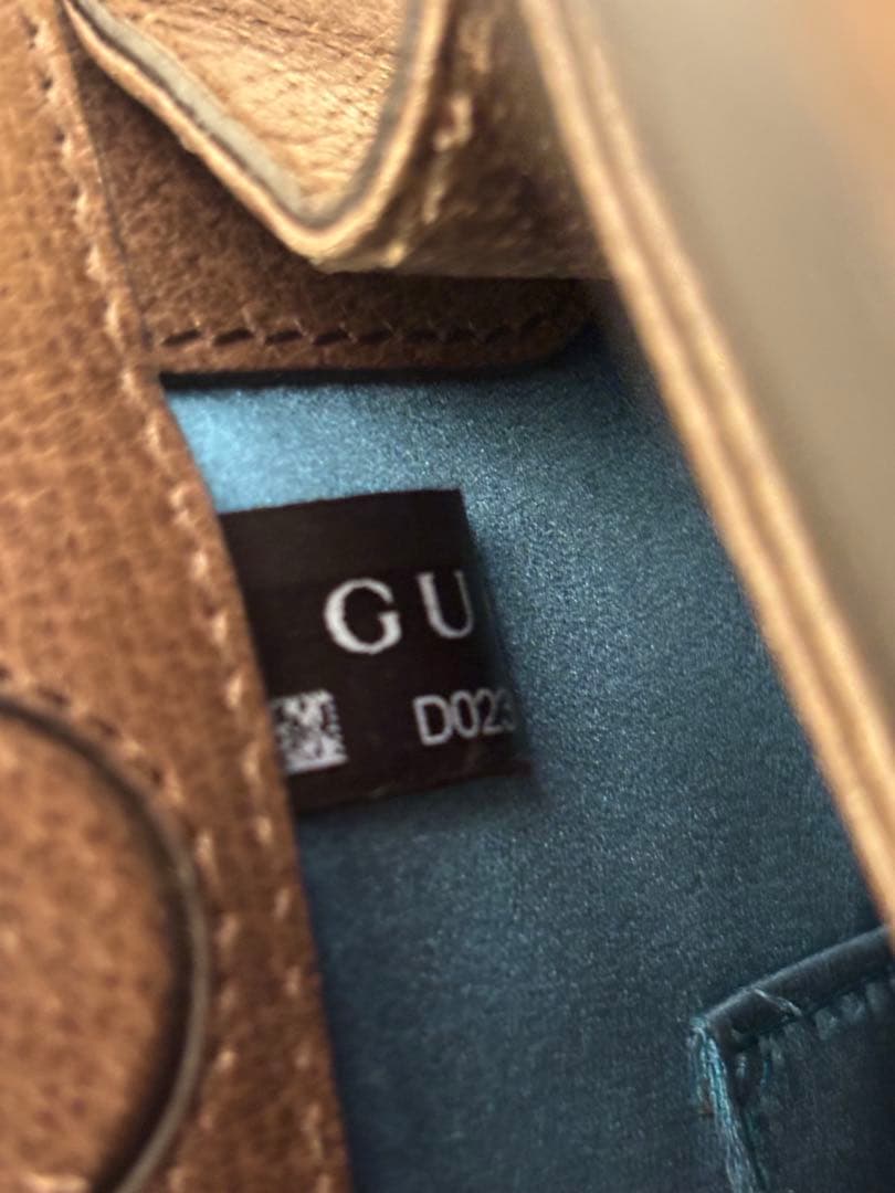 人気！グッチ　オフディア　ミディアムショルダーバッグ