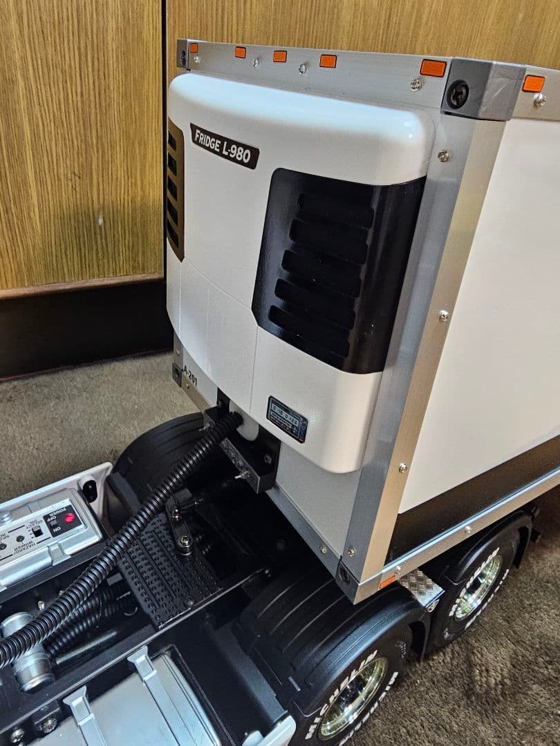 タミヤ1/14 スカニアR620 3軸セミトレーラー　セット