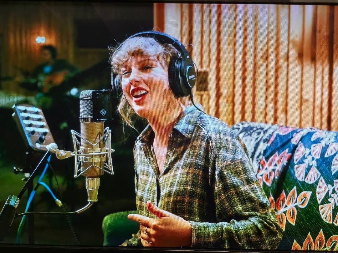 テイラー・スウィフト　ニューアルバム　ポスター輸入品　付録　ニューアルバム記念誌