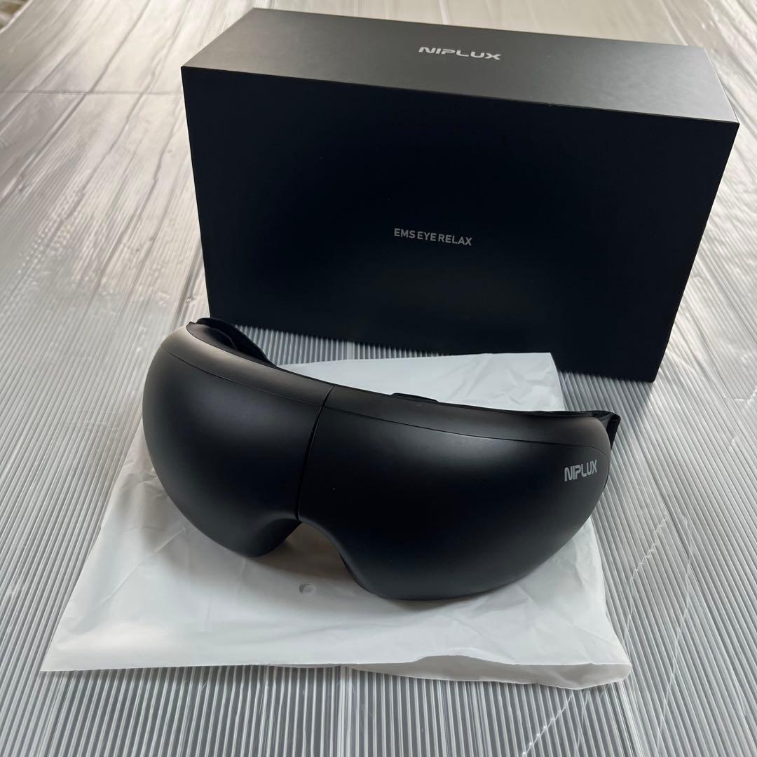 美品 ニップラックス EMS・加圧・温熱アイマスク NP-ER23BK-EMS