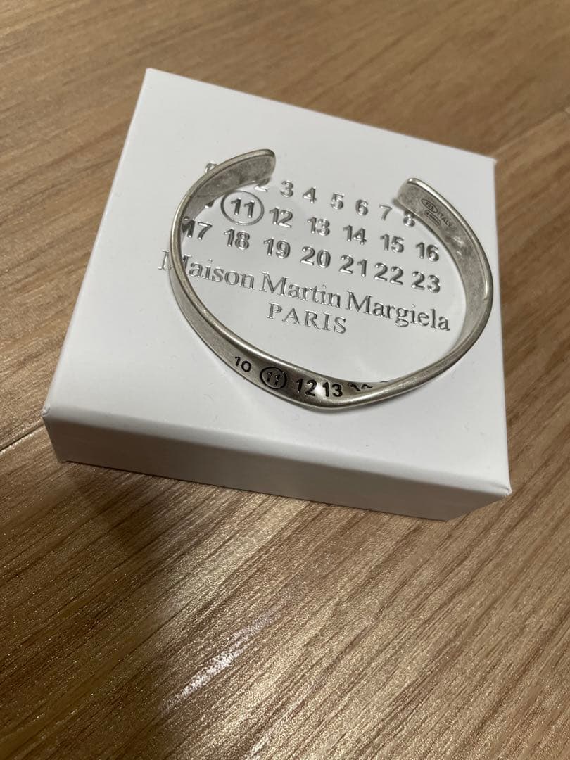 Maison Martin Margiela ツイスト　シルバーバングル
