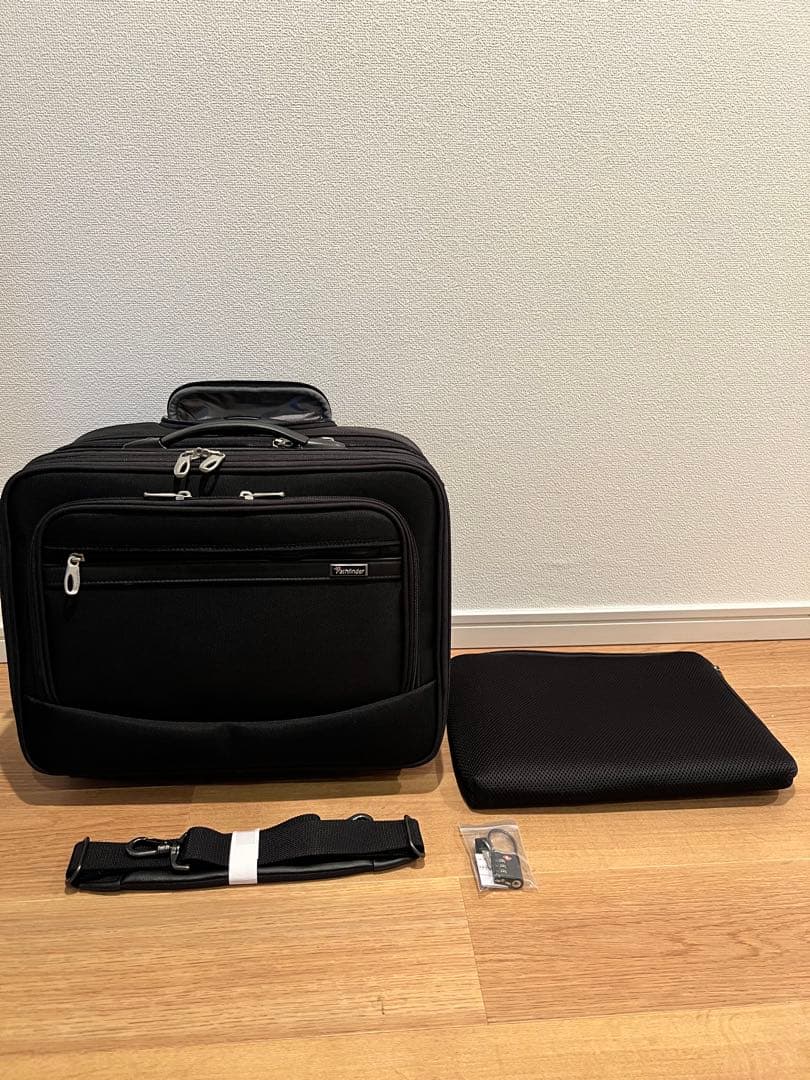 Pathfinder パスファインダー ビジネスキャリー(機内持込可)