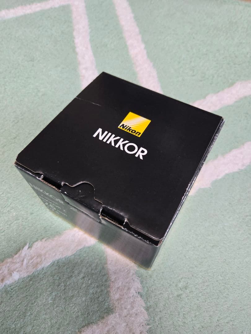 NIKKOR Z 26mm f/2.8 単焦点レンズ フード、元箱、説明書付き