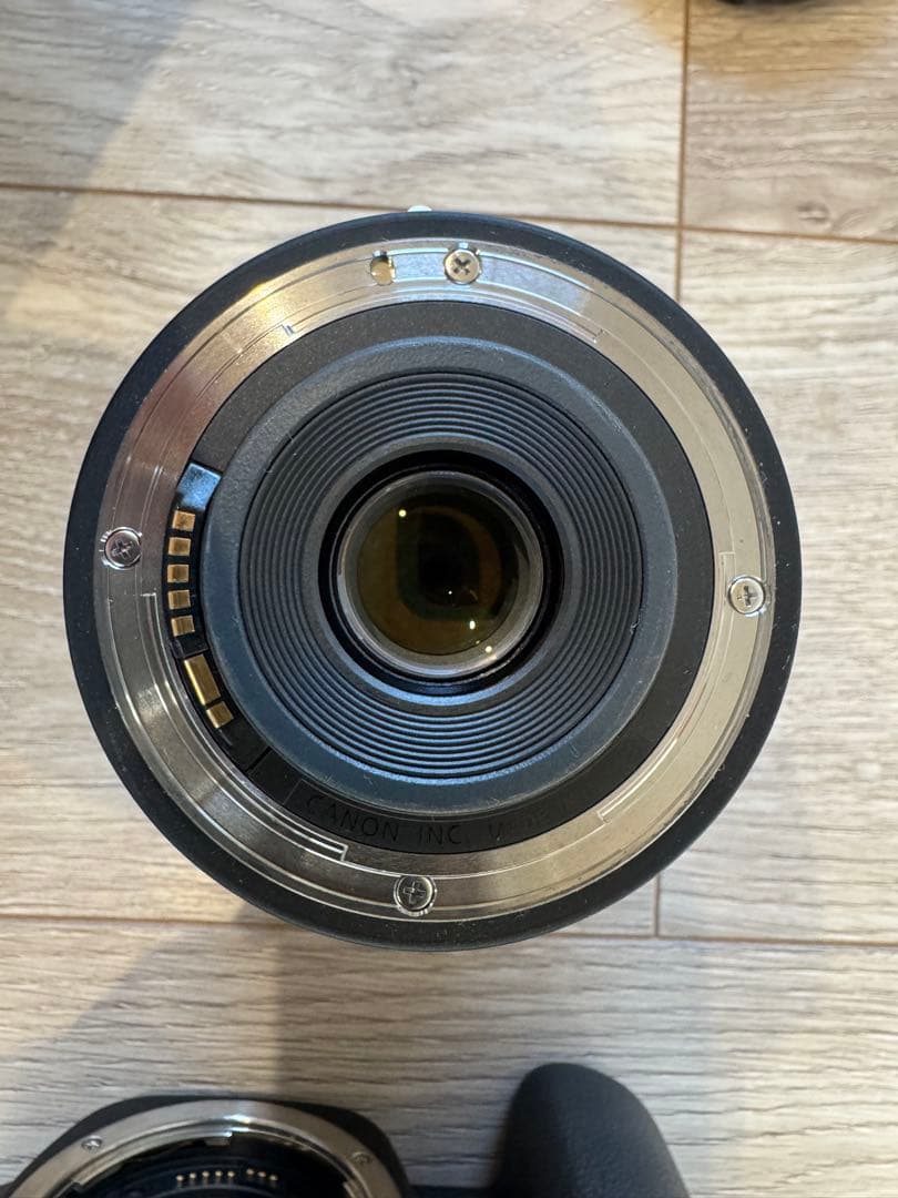 Canon EOS 80D 本体と付属品