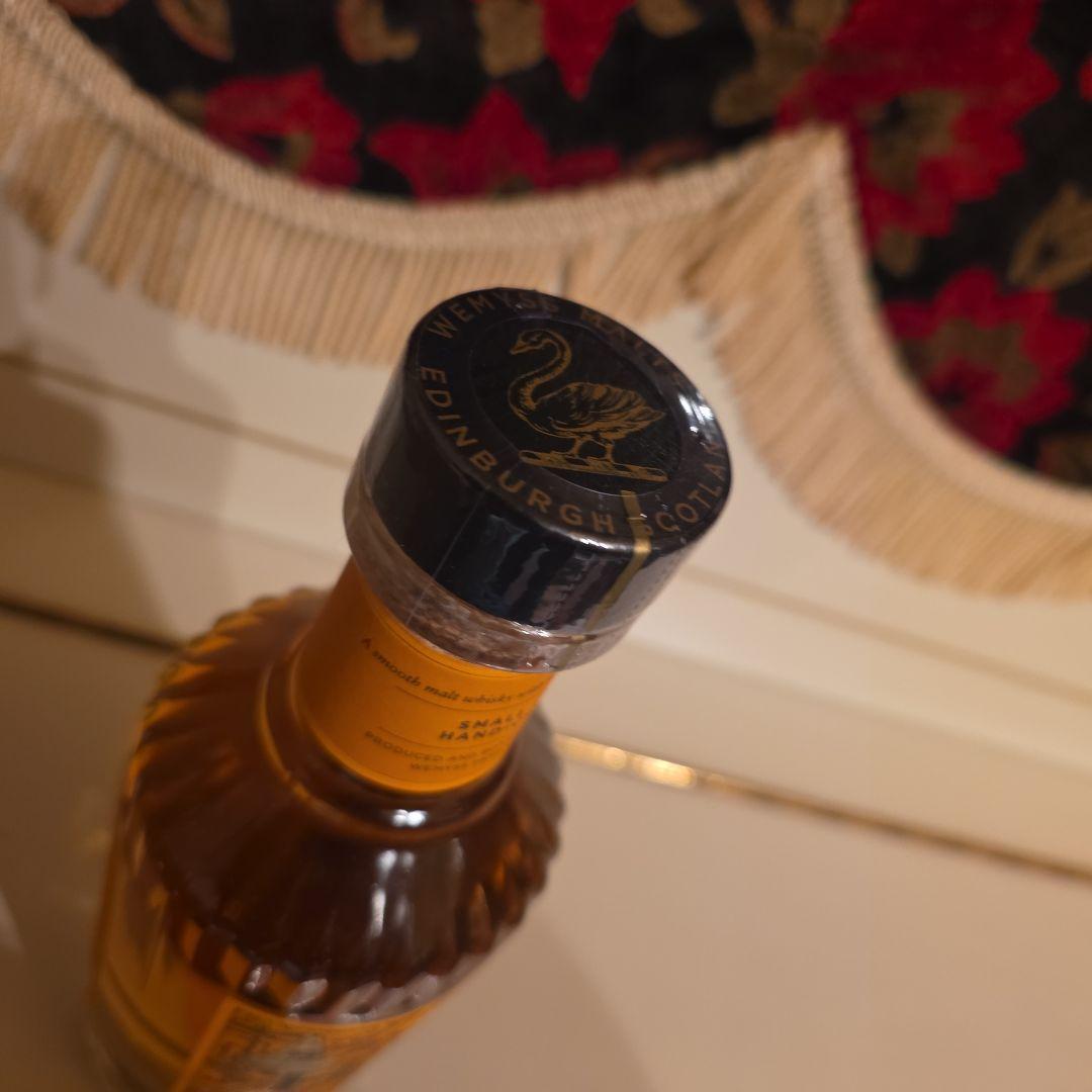 [再入荷] Noble Rebel & The Hive <2本>フェルト