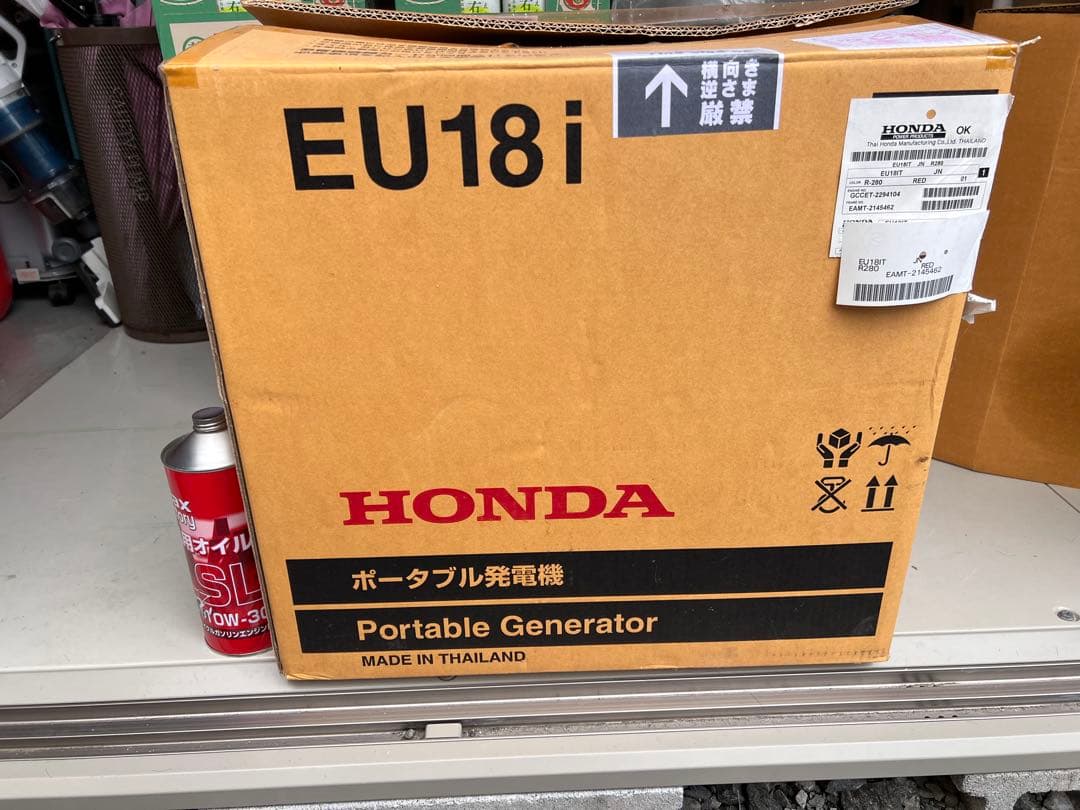 11/16までの出品　ホンダの正弦波インバータ搭載発電機「EU18i」