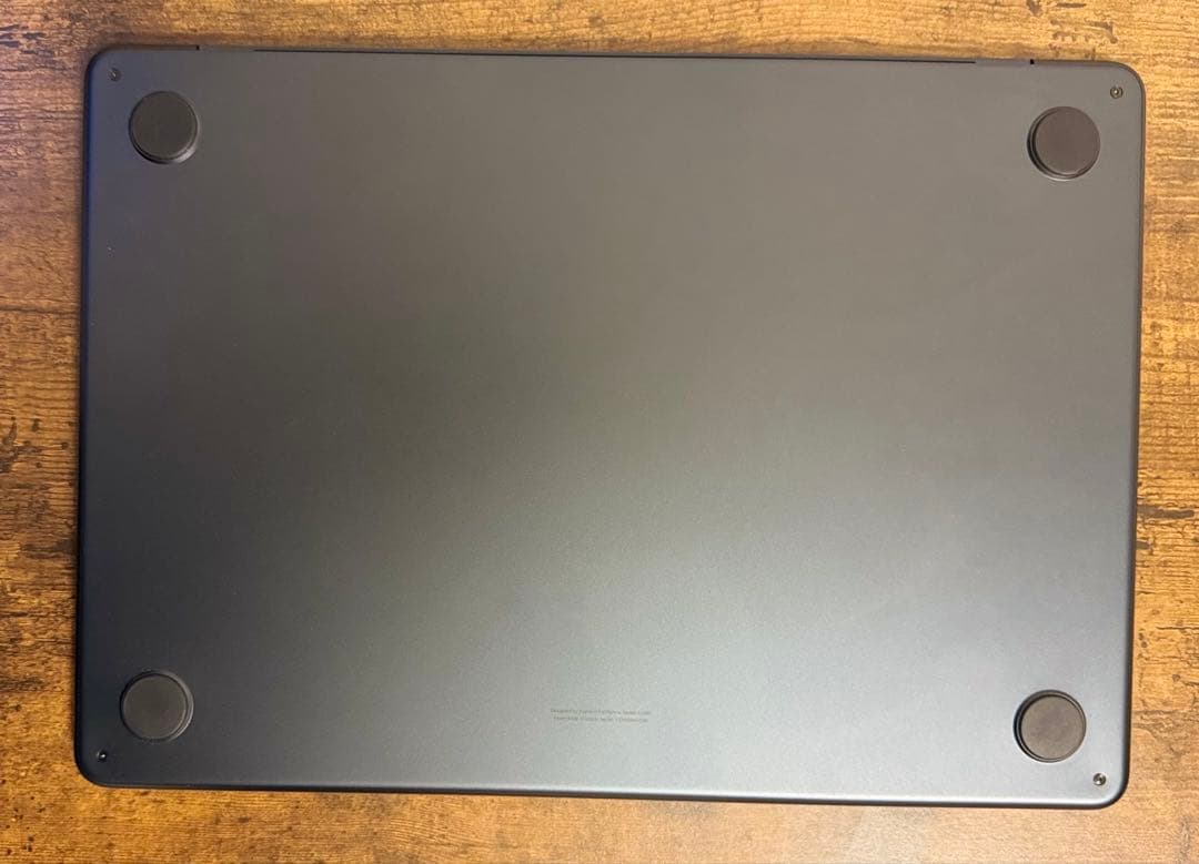 MacBook Air M2｜8GBメモリ｜256GB SSD｜ミッドナイト