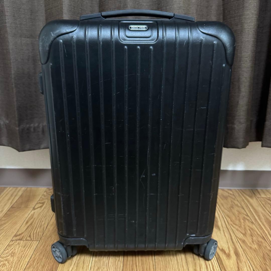 リモワ　サルサ　ブラック　32L 4輪　キャビン　機内持ち込み