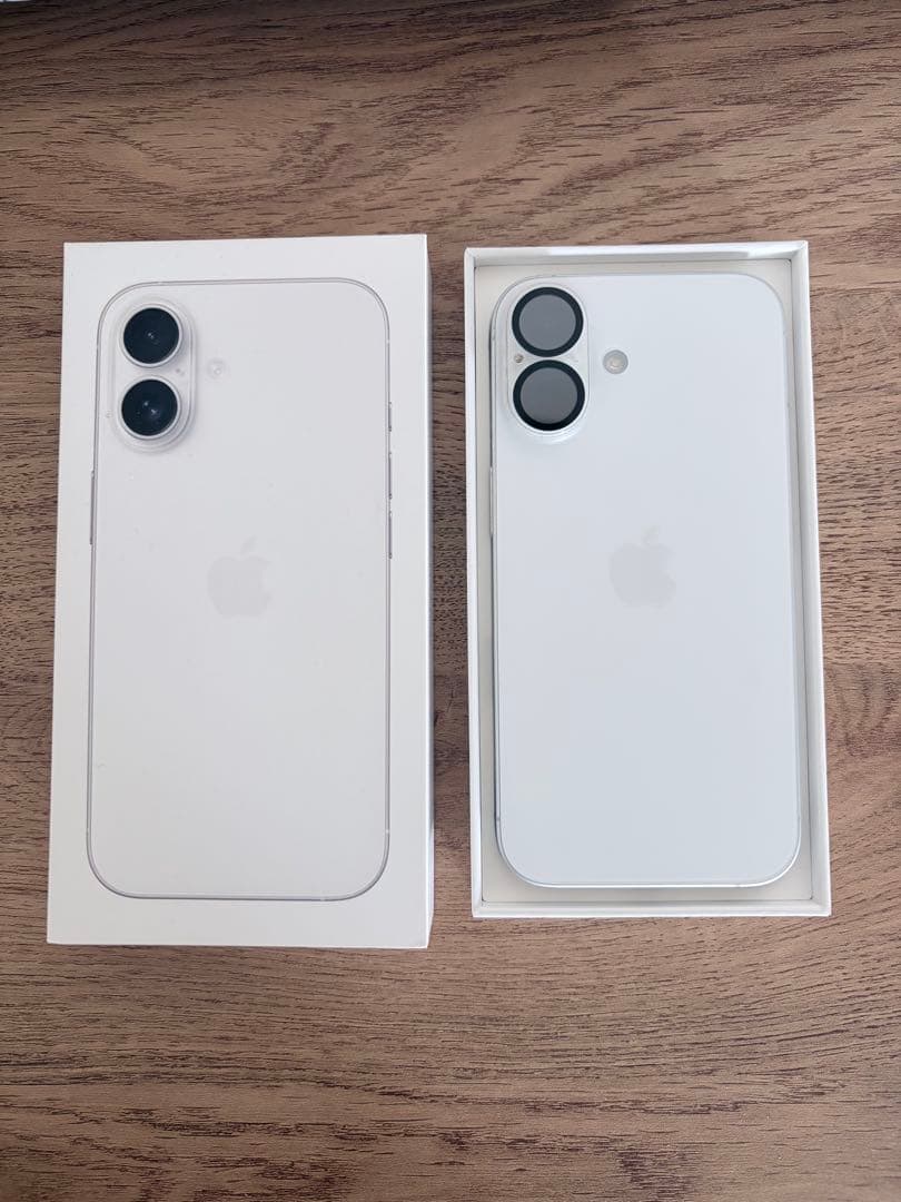 超美品 iPhone16 無印 128gb ホワイト 本体SIMフリー