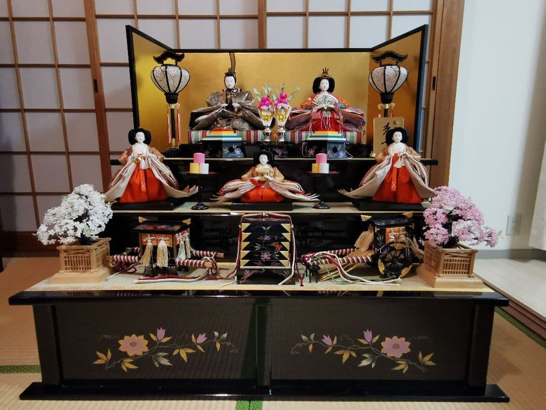 雛人形三段飾り①