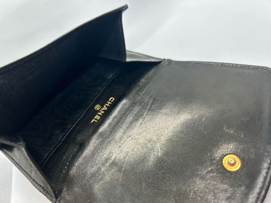 CHANEL　シャネル　二つ折り財布　ラムスキン　ココマーク ブラック /713