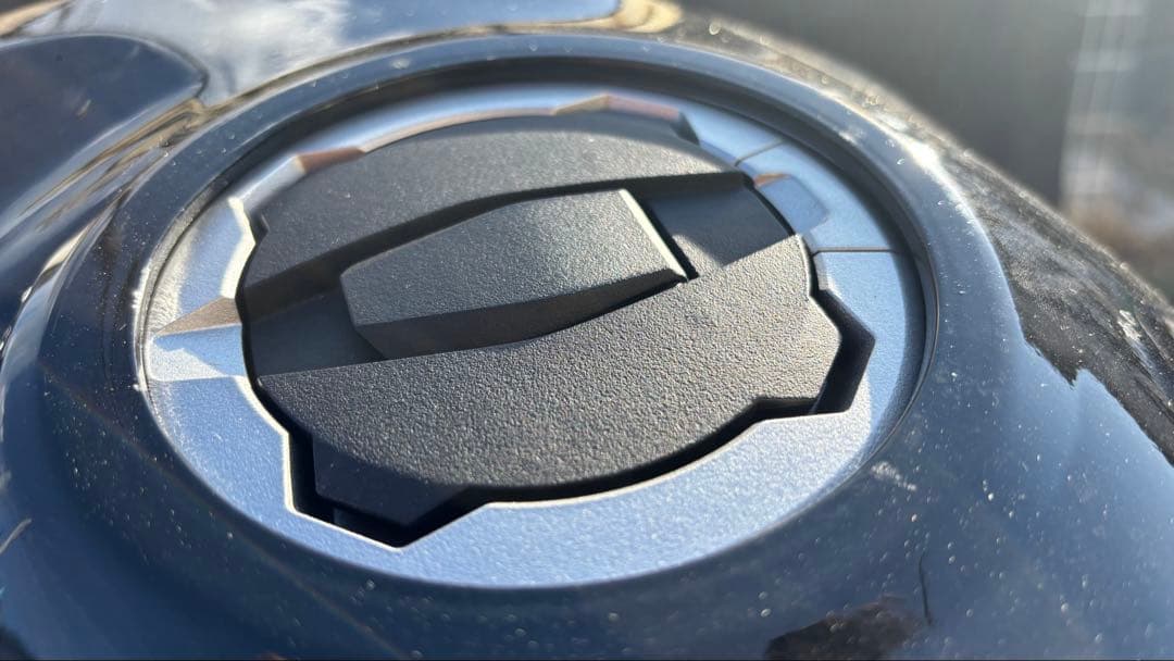 zx6r 2024 タンクカバー　ABSプラ　黒