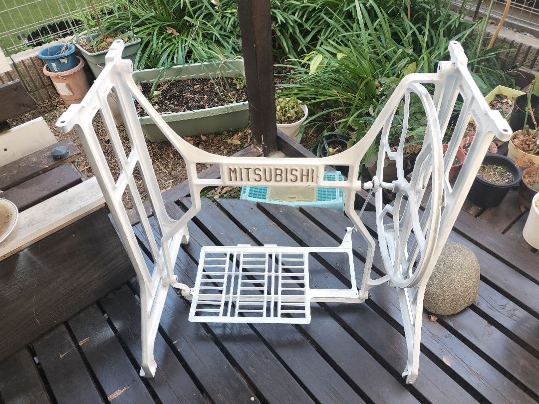 足踏みミシン 脚部分 MITSUBISHI アンティーク