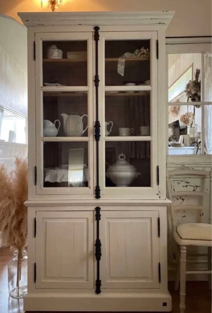 専用page〜✴︎フランスヴィンテージ✴︎グレモン錠ガラスキャビネット　リペア済み